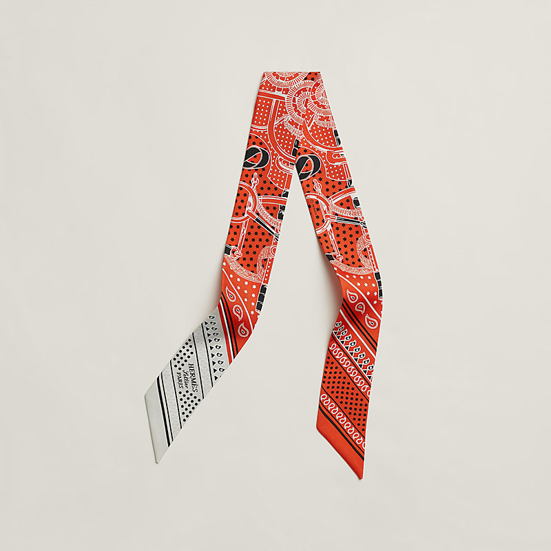 【配色と柄がポイント♪】HERMES Eperon d'Or Bandanaツイリー Eperon d'Or Bandana Twilly | Hermès Mainland China